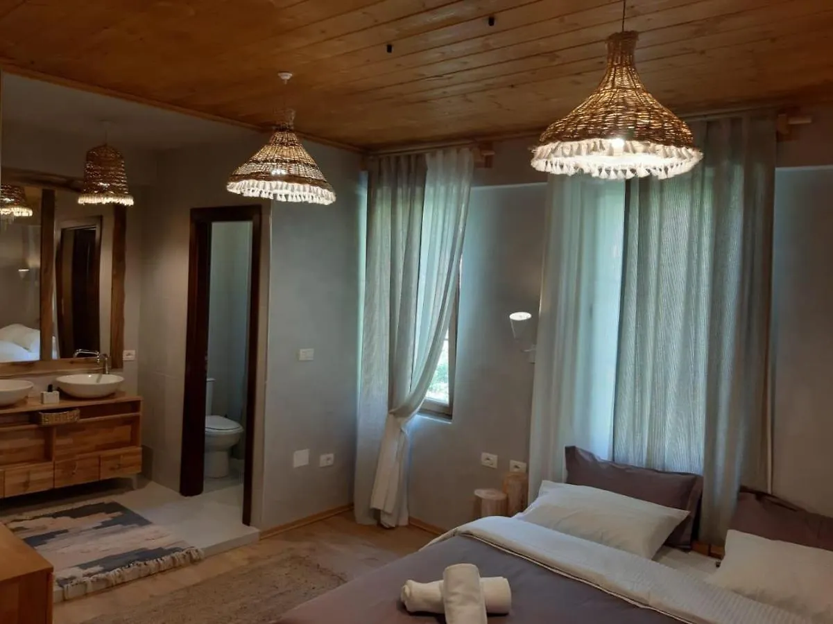 ****  Hotel Restaurant Alpet Тети Албания
