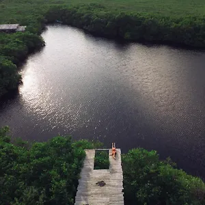 https://nativus-glamping-tulum.quintano-roohotels.com